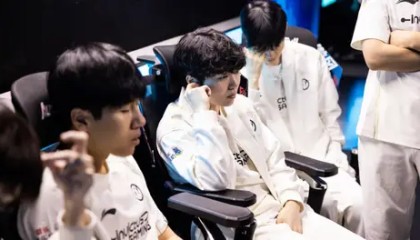 S15全球总决赛圆满结束，恭喜TES夺得世界冠军！我们S16再见！